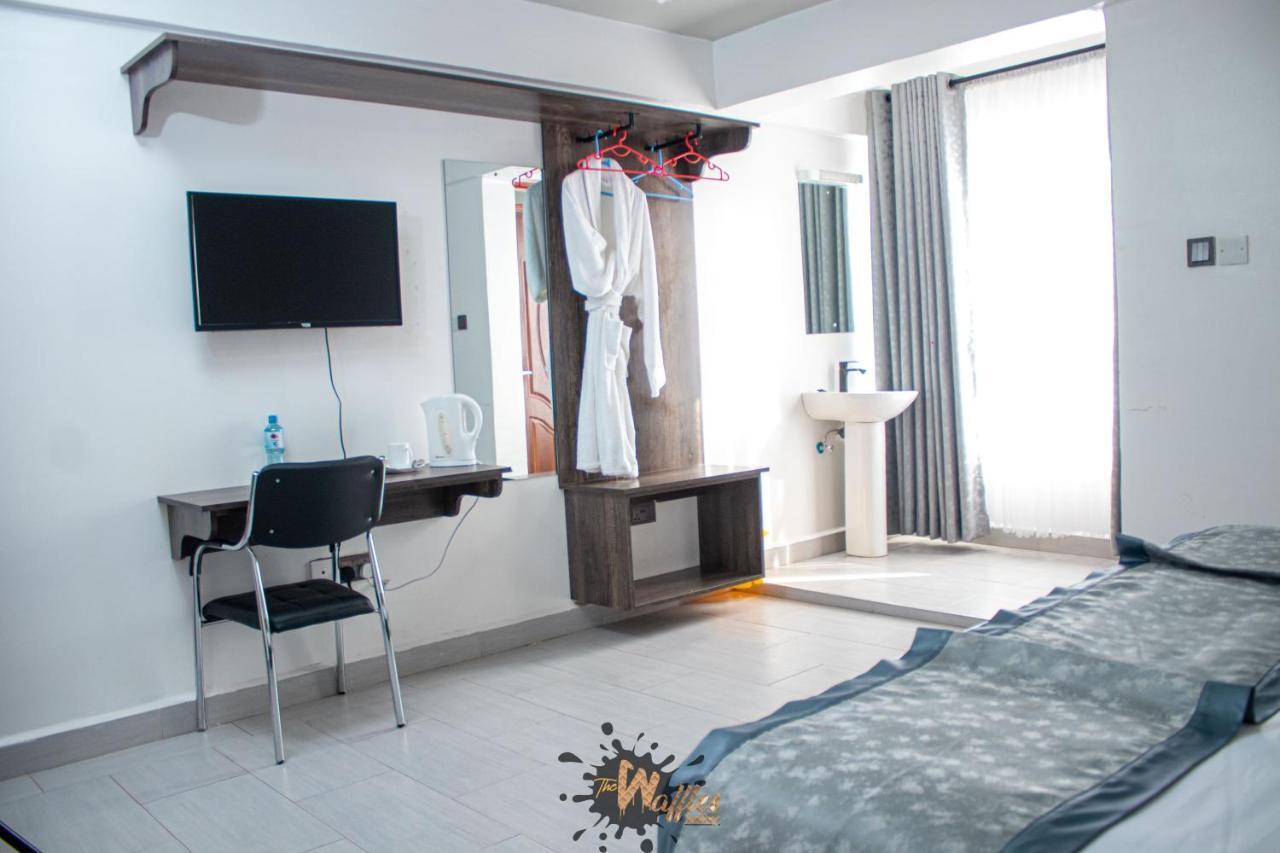 Waffles Suites Nakuru Exterior photo