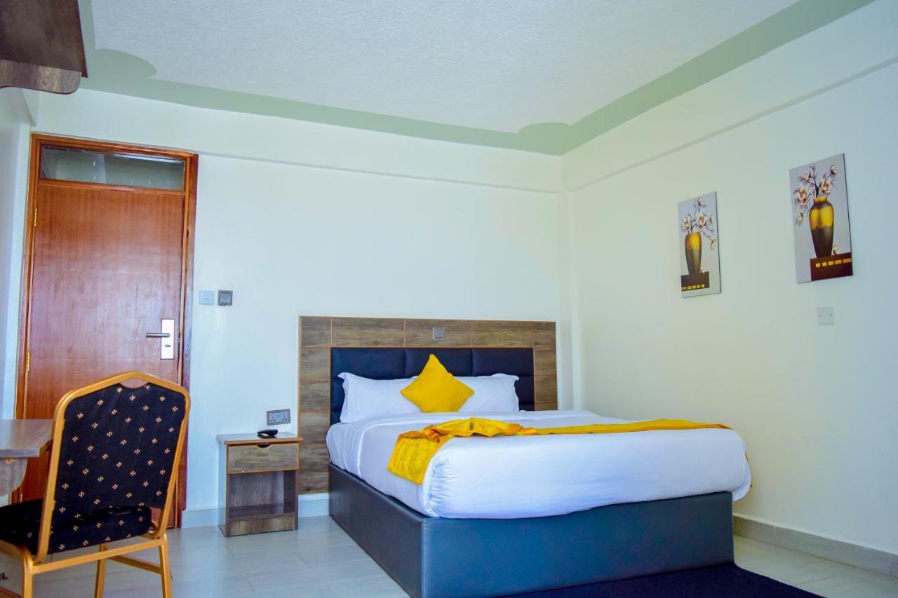 Waffles Suites Nakuru Exterior photo